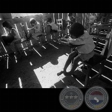 INDÍGENAS DEL PARAGUAY - Fotografía en blanco y negro de Juan Britos